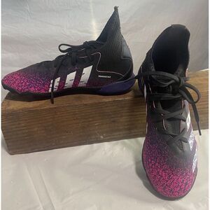 Boys Adidas Predator‎ Freak .3 Turf Soccer Shoes- Size 3- Excellent Condition